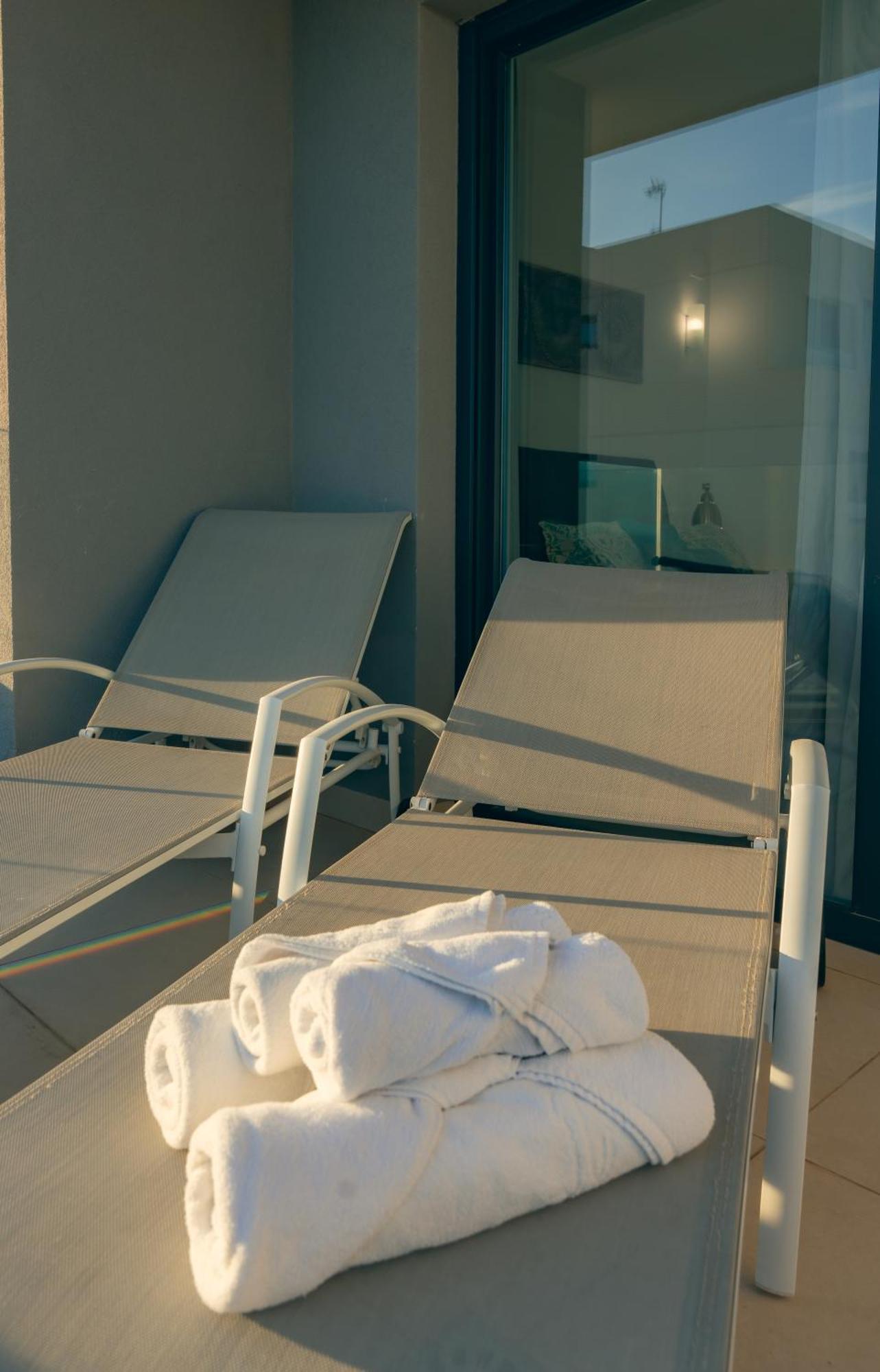 Apartamento Premium Con Jacuzzi Y Vistas Al Mar En Punta Prima, Torrevieja By Rentalole エクステリア 写真